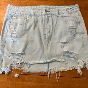 LITZ Wash Blue Distressed Denim Skirt Large